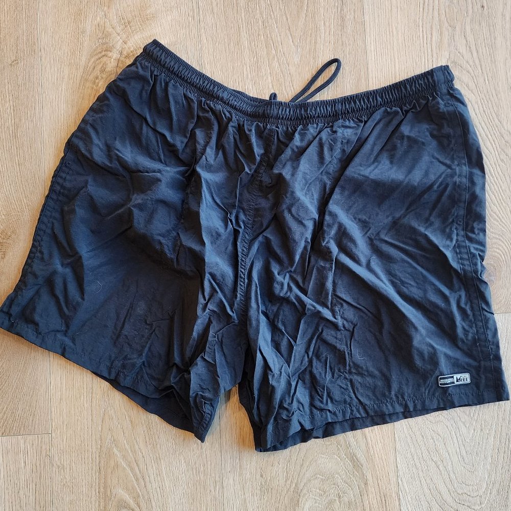 REI Mens Nylon Drawstring Shorts Pockets Elastic Waist Mid Rise XXL 2XL Black